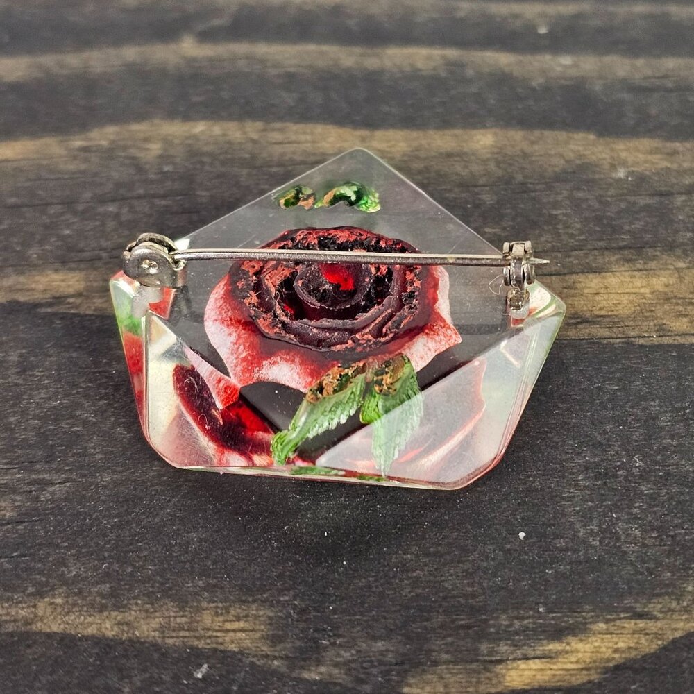 Vintage 1970's Rose Embedded Lucite Geometric Brooch - Picture 3 of 5